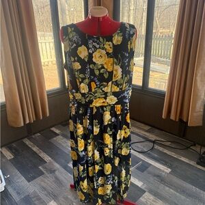 Perceptions Black and Yellow Floral Midi Dress
